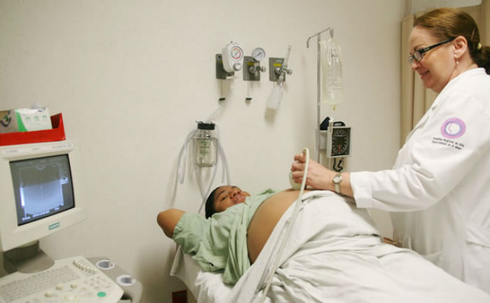 El Distrito Federal, por ejemplo, permite el aborto hasta la semana 12 de embarazo desde hace 8 años. Sin embargo, algunos estados permiten el aborto después de 12 semanas para casos específicos. Foto: Cuartoscuro