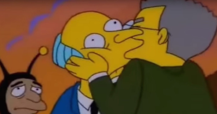 Smithers ya ha tenido algunos encuentros en varios capítulos con su jefe, el señor Burns. Foto: Captura de pantalla