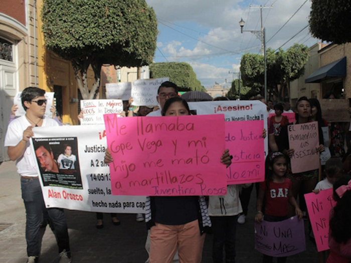 Protesta en León fue convocada por organizaciones civiles y familiares de las víctimas de feminicidio en el estado. Foto: Óscar Aguilar (Zona Franca)
