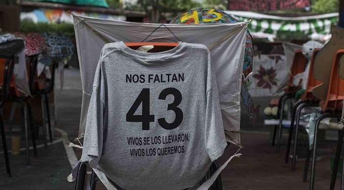 Postales de a tragedia. Foto: VICE