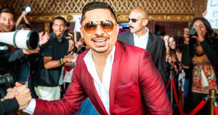 En cantante californiano Larry Hernández. Foto: El Diario de Juárez/Archivo