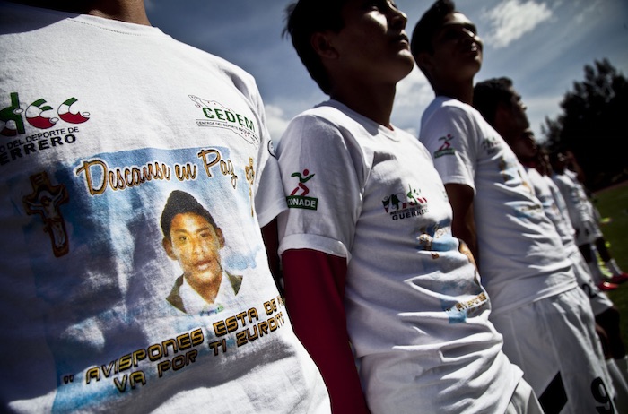Familiares de los integrantes del equipo de futbol Avispones de Chilpancingo denunciaron que los gobiernos estatal y federal no han cumplido los apoyos que les prometieron. Foto: Cuartoscuro