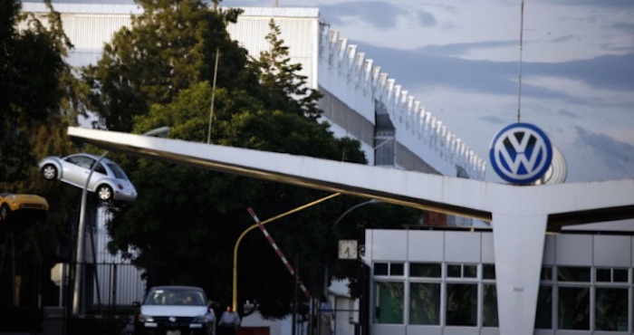 Volkswagen forma parte de la industria que atraviesa por su mejor época en México sus niveles de crecimiento hoy los presume el Gobierno federal. Foto: EconomíaHoy