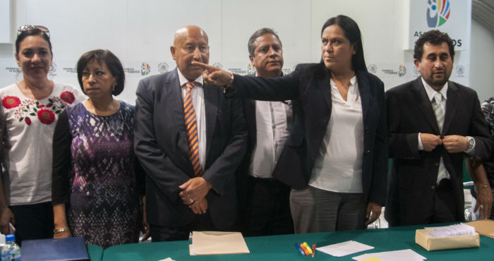 Legisladores de Morena aseguraron que el PRD intentó hacer alianza con otras fracciones porque está "desesperado" porque perderá el control de la ALDF. Foto: Cuartoscuro.