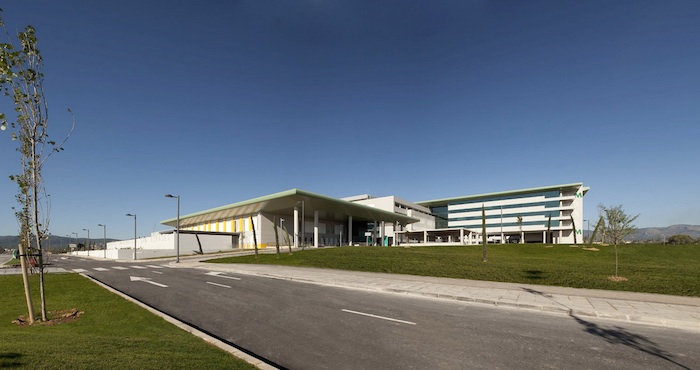 El recinto de Son Espases tiene una superficie de 172 mil metros cuadrados, está dotado de 816 camas y 27 quirófanos. Foto: Facebook.