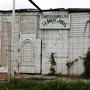 Iglesia protestante en el mismo lugar. Foto: Humberto Padgett, Sinembargo