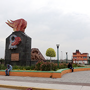 Parque construido por Antorcha Campesina en Chimalhuaca?n, un monumento que hace a si? misma la organizacio?n con recursos pu?blicos. Foto: Humberto Padgett, Sinembargo
