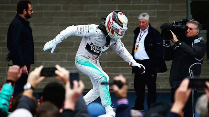 "Guys. 3x. Wow!!!! Thank you all so much. Your support means the world": Hamilton. Foto: Twitter vía @LewisHamilton