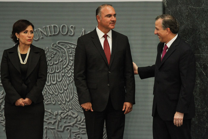 Al medio, el títular de la Sagarpa José Calzada Rovirosa Foto: Cuartoscuro