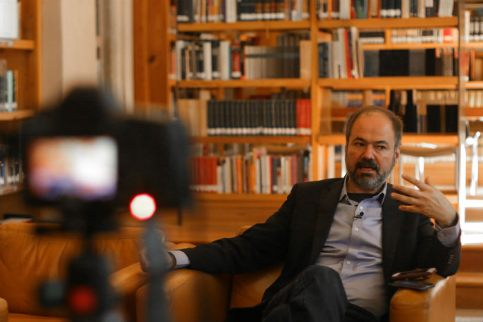 Tiene pendiente terminar el libro sobre la ciudad de México que inició hace 17 años. Foto: Francisco Cañedo, SinEmbargo