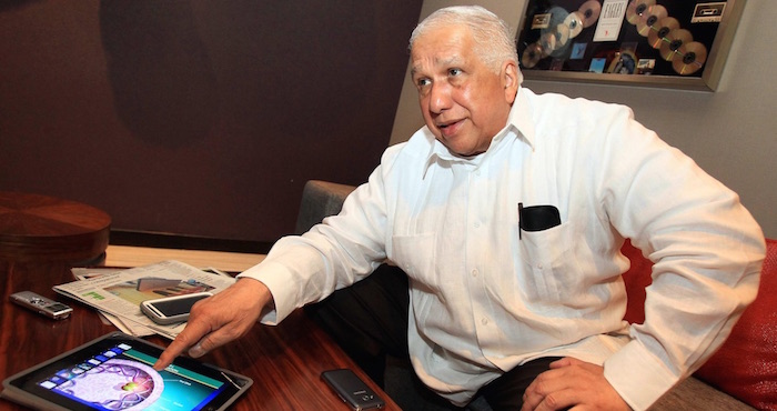 El médico e investigador panameño Adán Ríos. Foto: EFE