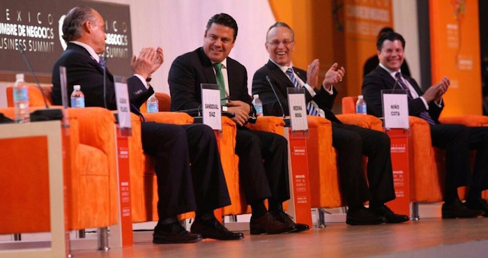El gobernador @AristotelesSD inaugura "México Cumbre de Negocios" en Guadalajara. Foto: Twitter.