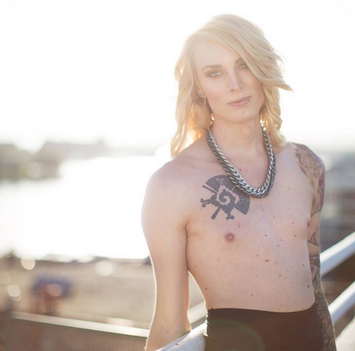 La diseñadora Courtney Demone. Foto: Instagram Courtney Demone