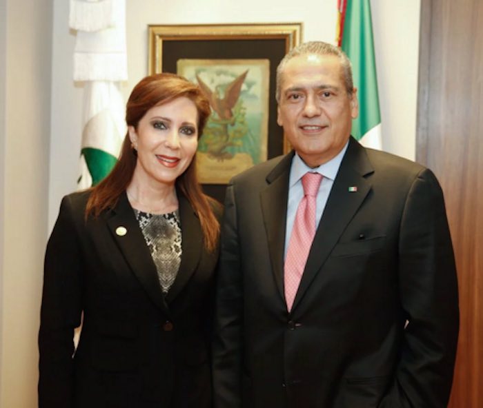 La imagen que difundió Manlio Fabio Beltrones por Twitter.