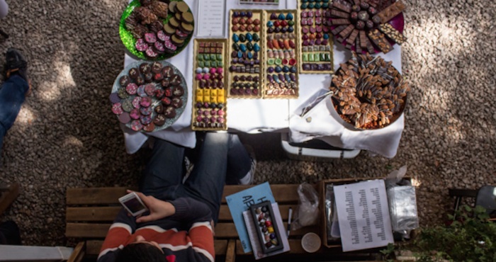 Bazar de emprendedores. Foto: Cuartoscuro.