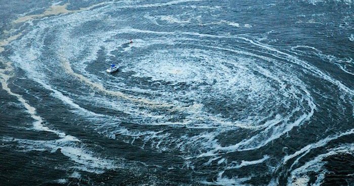 Remolinos separan aguas ricas en oxígeno de las aguas pobres. Foto: EFE