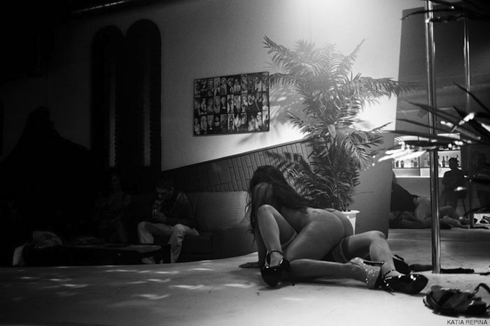 Marta durante un "show" en directo. "Como actriz, pongo mis límites. Yo digo: ‘Hago esto, esto y esto. Si no os gusta, me voy’". Foto: Katia Repina