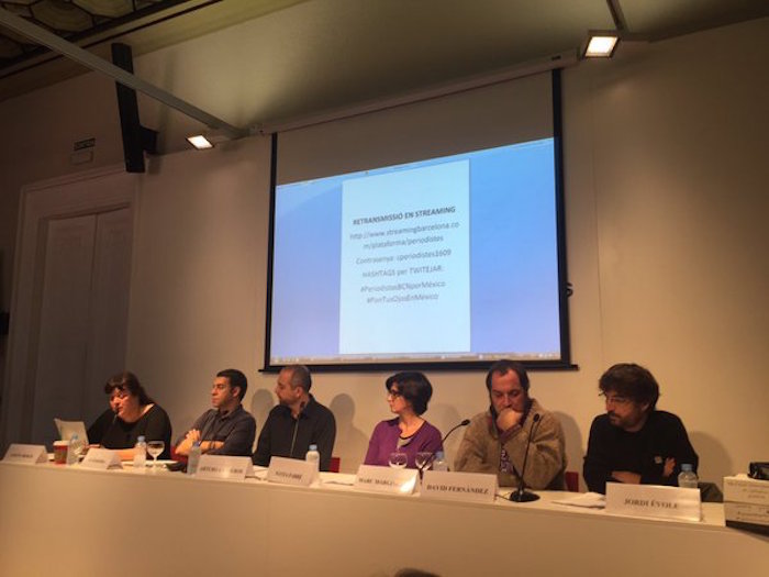Un grupo de periodistas cuestionó los resultados de las investigaciones por los asesinatos y desapariciones de periodistas en Veracruz cuando Herrera Beltran era Gobernador. Foto: Twitter vía @ArleneBayliss.