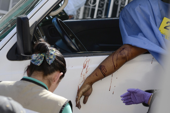 Hoy el chófer de una unidad de transporte público fue asesinado en Chilpancingo a plena luz del día. Foto: Cuartoscuro