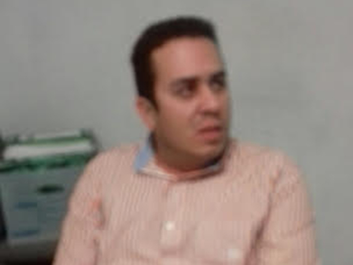 El supuesto veterinario del rancho de la familia Padrés. Foto: Especial.