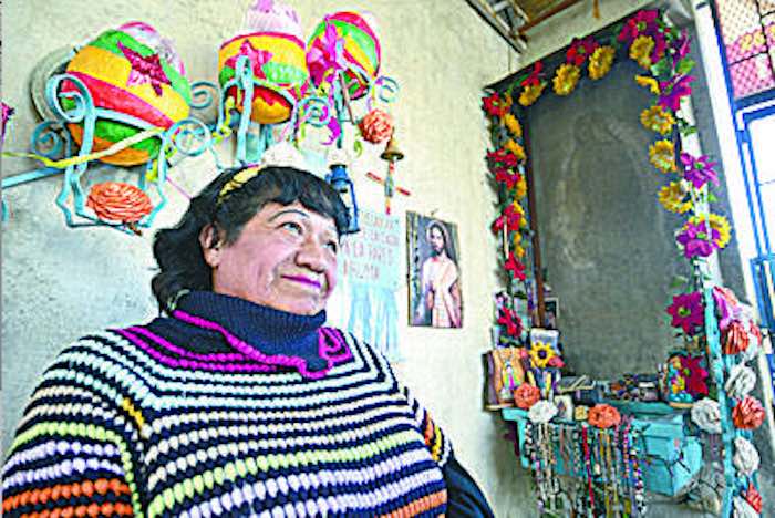 Para Verónica Medina y su familia, la Virgen ha significado un vínculo. Foto: Marco Medina, Vanguardia