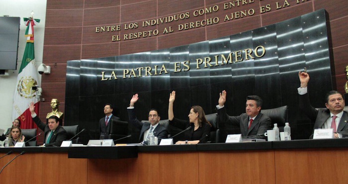 Comisiones del Senado aprueban cambio a la reforma para que medios públicos puedan concretar transición digital en un año. Foto: Senado.