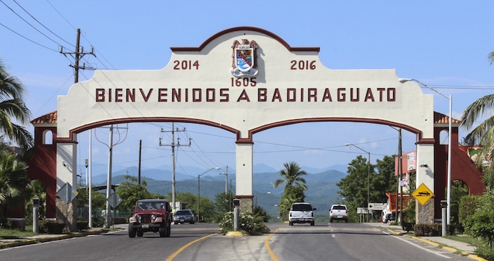 Hace dos semanas en Badiraguato los Guzmán y los Beltrán Leyva sostuvieron sendos enfrentamientos y desplazaron a 200 familias de los poblados de Arroyo Seco, la Palma y La Tuna. La reacción oficial fue vergonzosa. Foto: Cuartoscuro
