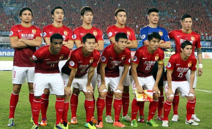 Los equipos chinos suelen ser una mezcla de locales y foráneos: concretamente, locales jóvenes baratos y foráneos veteranos carísimos. Foto: News.cn