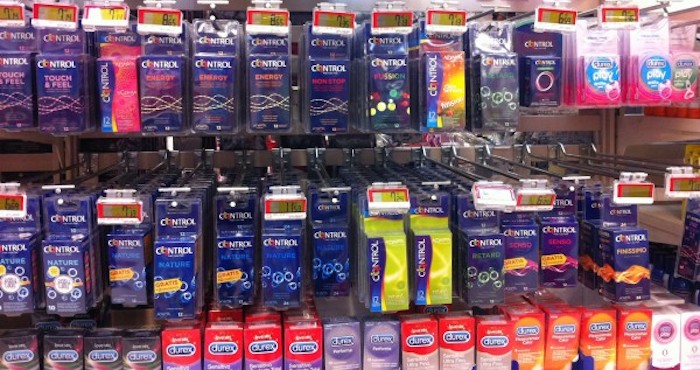 Variedades de condones. Foto: EFE