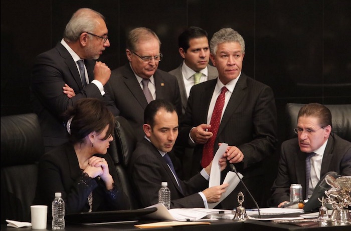 Senadores dieron un año de prórroga a las televisoras públicas para que actualicen su equipo, por lo que no serían obligadas a salir del aire y conservarían sus título de concesión. Foto: @MariaElenaBT