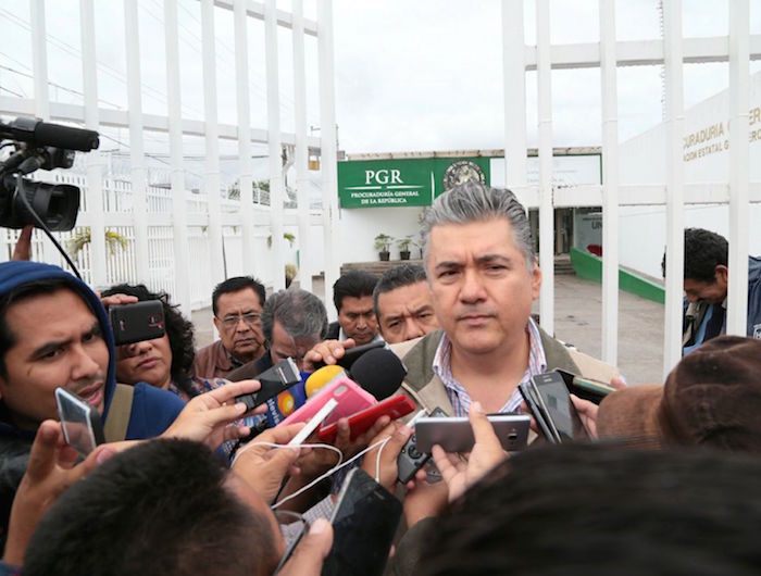 El alcalde de Chilpancingo, Marco Antonio Leyva Mena, denunció ante la PGR que criminales le exigieron dinero de las arcas públicas y que los dejara operar en la capital guerrrerense. Foto: Jessica Torres Barrera, El Sur