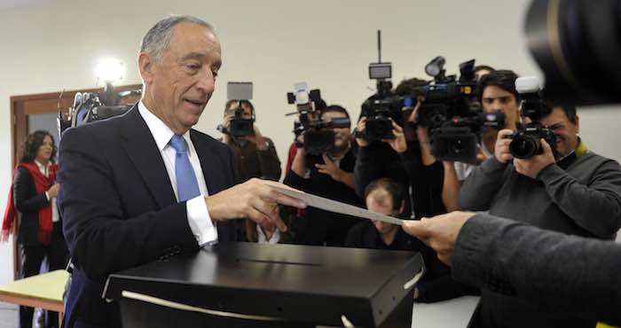 El "profesor" cumplió con todos los pronósticos y se alzó con la victoria sin necesitar de una segunda ronda. Foto: EFE