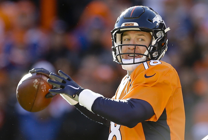 No fue el mejor juego de Manning, pero su defensiva se encargó de sacar el partido adelante. Foto: AP