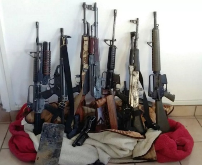 Arsenal asegurado en Guanajuato. Foto: Zona Franca