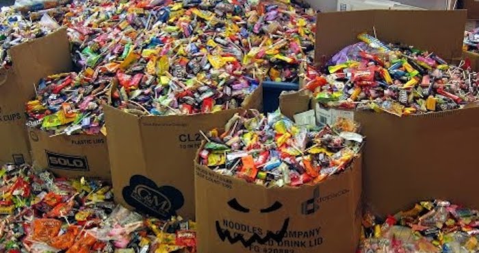 Hombre roban miles de kilos de dulces. Foto: Especial