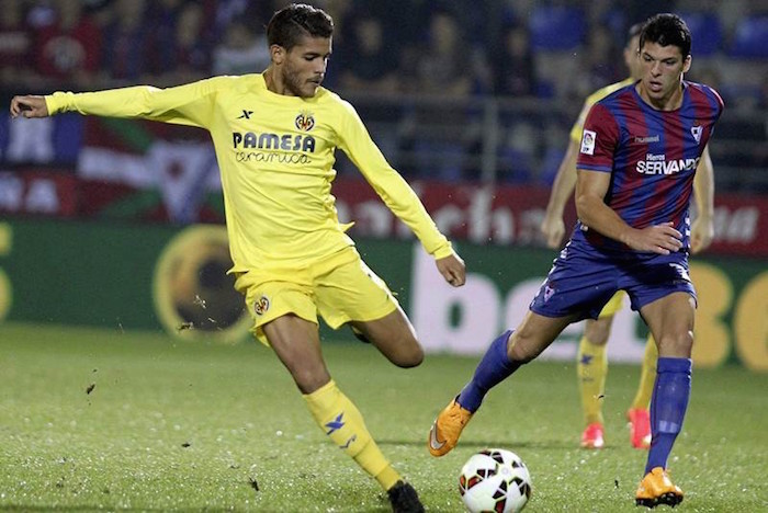 Dos Santos ha sido blanco de comentarios homofobicos debido a los reciente rumores. Foto: EFE