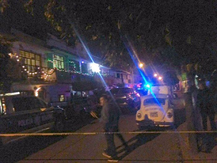 una mujer y su hijo de 10 años de edad perdieron la vida a mnaos de hombres armados. Foto: Especial