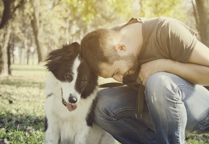 Los hombres con perros son más atractivos. Foto: Shutterstock