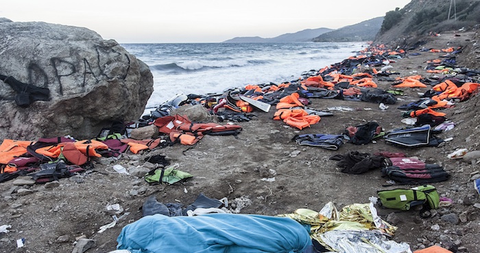 Llegada de personas a las costas de Grecia. Foto: EFE.