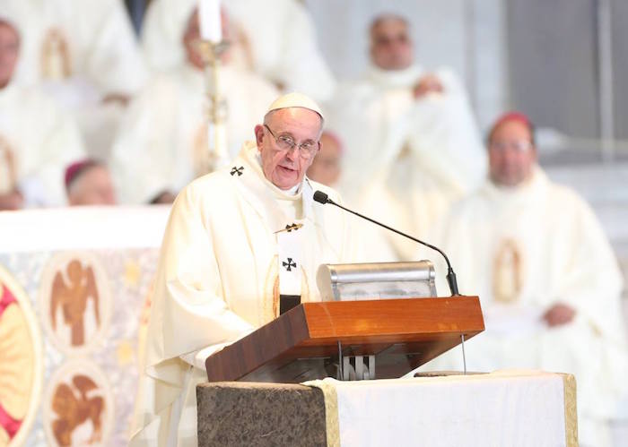 DÍA 1: El Papa Francisco ofició una misa en la Basílica de Guadalupe. Foto: Francisco Cañedo, SinEmbargo