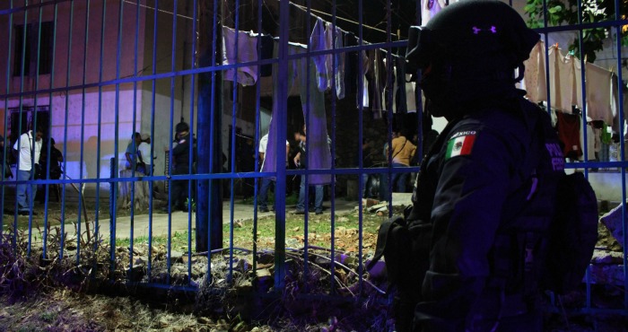 En Tierra Caliente es común que en las comunidades inviten a la Policía Federal, Estatal o al Ejército a estar presentes en las fiestas para que no haya disturbios. Foto: Cuartoscuro/Archivo