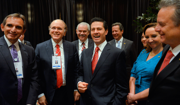 Ayer el Presidente Enrique Peña Nieto participó en la inauguración de la Conferencia Internacional IHS CERAWeek, en Texas. Ahí recibió l reconocimiento al Mérito Global de Energía. Foto: Presidencia