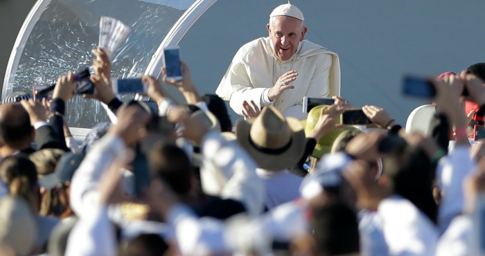 Francisco, mensaje contra los cárteles y la pasividad de la Iglesia. Foto: AP