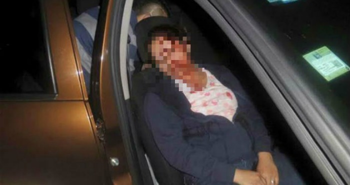 Una pareja de empleados del IMSS, originaria de la Ciudad de México y que iba a Zihuatanejo a celebrar su luna de miel, fue emboscada cuando pasaba por la carretera federal en El Cundancito. La mujer murió en el ataque. Foto: EFE