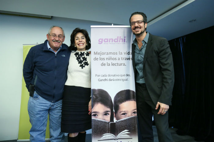 Benito Taibo, Ana María Lara (Ibby) y Alberto Achar (Gandhi), unidos para Libro Abierto. Foto: Francisco Cañedo, SinEmbargo