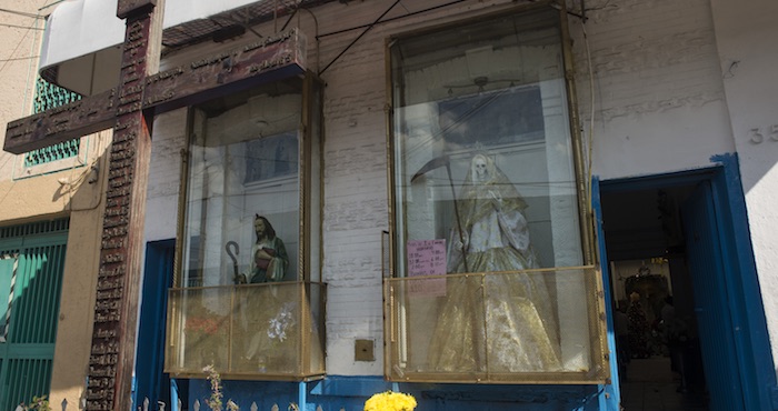 En reunión con obispos de México, el Papa condenó el ritual a la Santa Muerte. Foto: Cuartoscuro