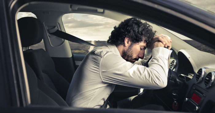 La somnolencia al día siguiente es uno de los efectos secundarios de las pastillas para dormir. Foto: Shutterstock