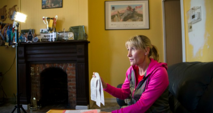 la agente de carreras Larisa Mikhaylova habla durante una entrevista en la casa donde aloja corredores en Newport, Kentucky. Foto: AP