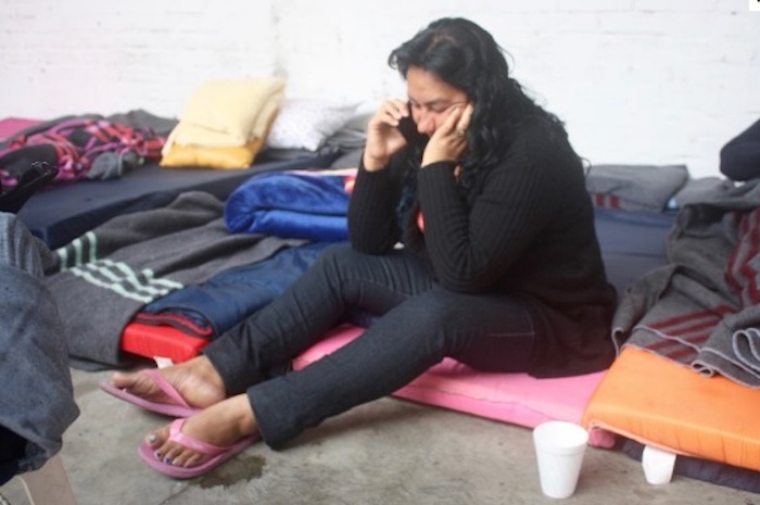 Carmen Garibo Maciel, madre de la menor de edad desaparecida, Susana Tapia Garibo, en el campamento instalado en Tierra Blanca. Foto: BlogExpediente