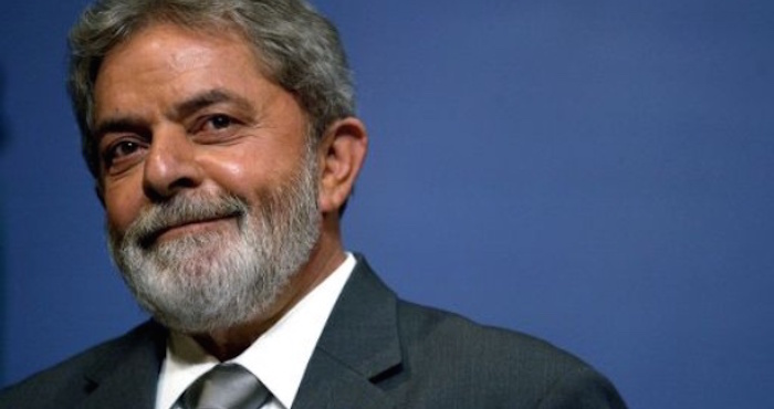 Se sospecha que Lula es dueño de un apartamento tríplex en Guarujá, en el litoral de Sao Paulo, que habría sido reformado por la constructora OAS, en obras valuados en al menos un millón de reales. Foto: EFE